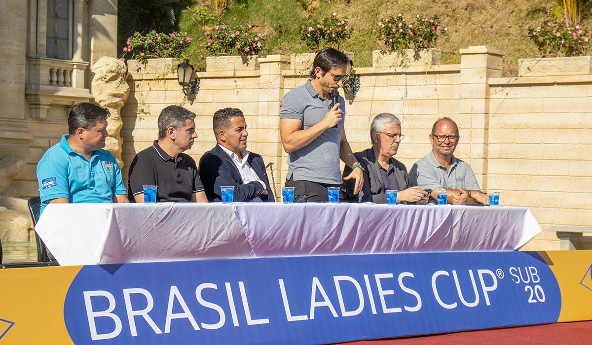 Fontana di Trevi em Serra Negra recebe sorteio da Ladies Cup sub-20